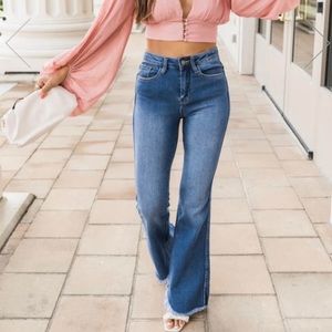 Nature by KanCan highrise flare frayed jeans size jr 11